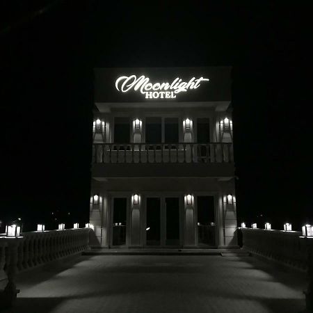 Moonlight Hotel Stăuceni Zewnętrze zdjęcie