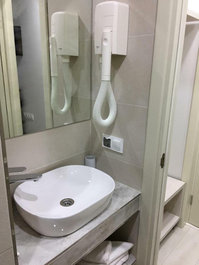 Moonlight Hotel Stăuceni Zewnętrze zdjęcie