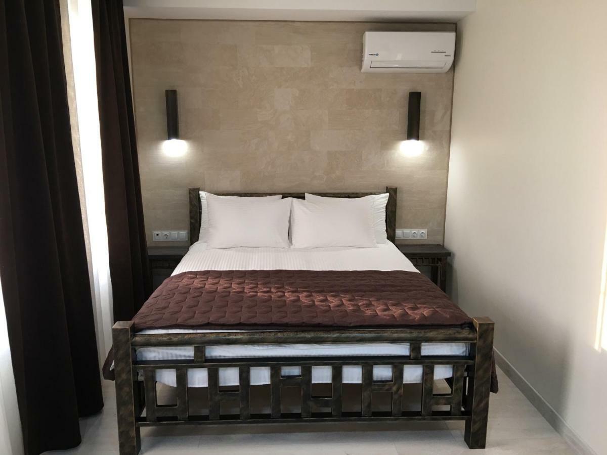 Moonlight Hotel Stăuceni Zewnętrze zdjęcie