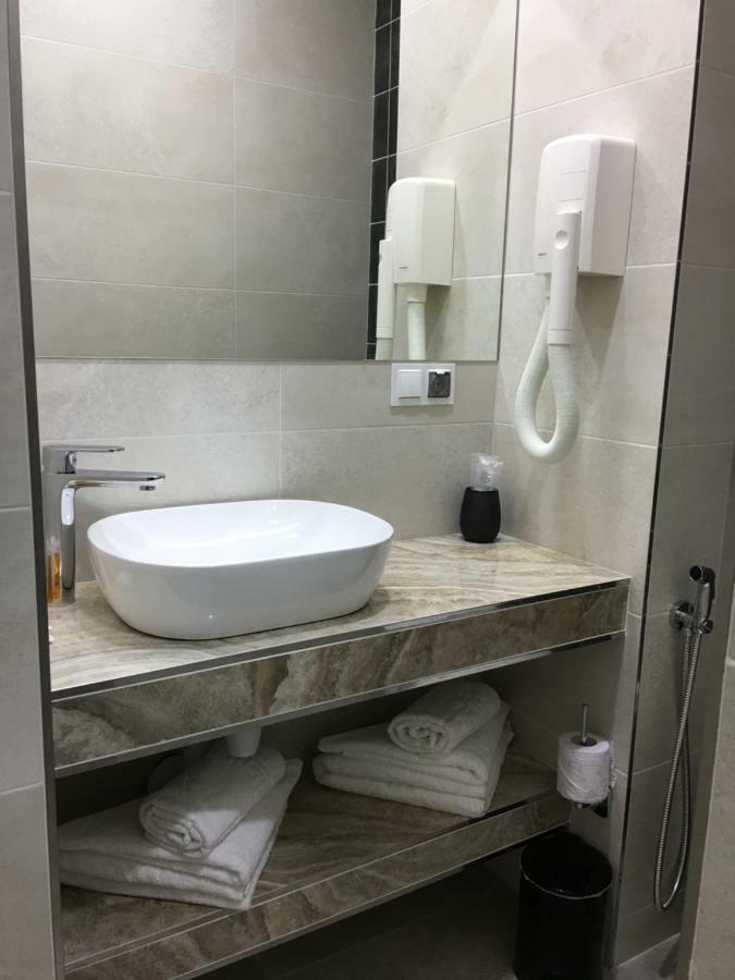 Moonlight Hotel Stăuceni Zewnętrze zdjęcie
