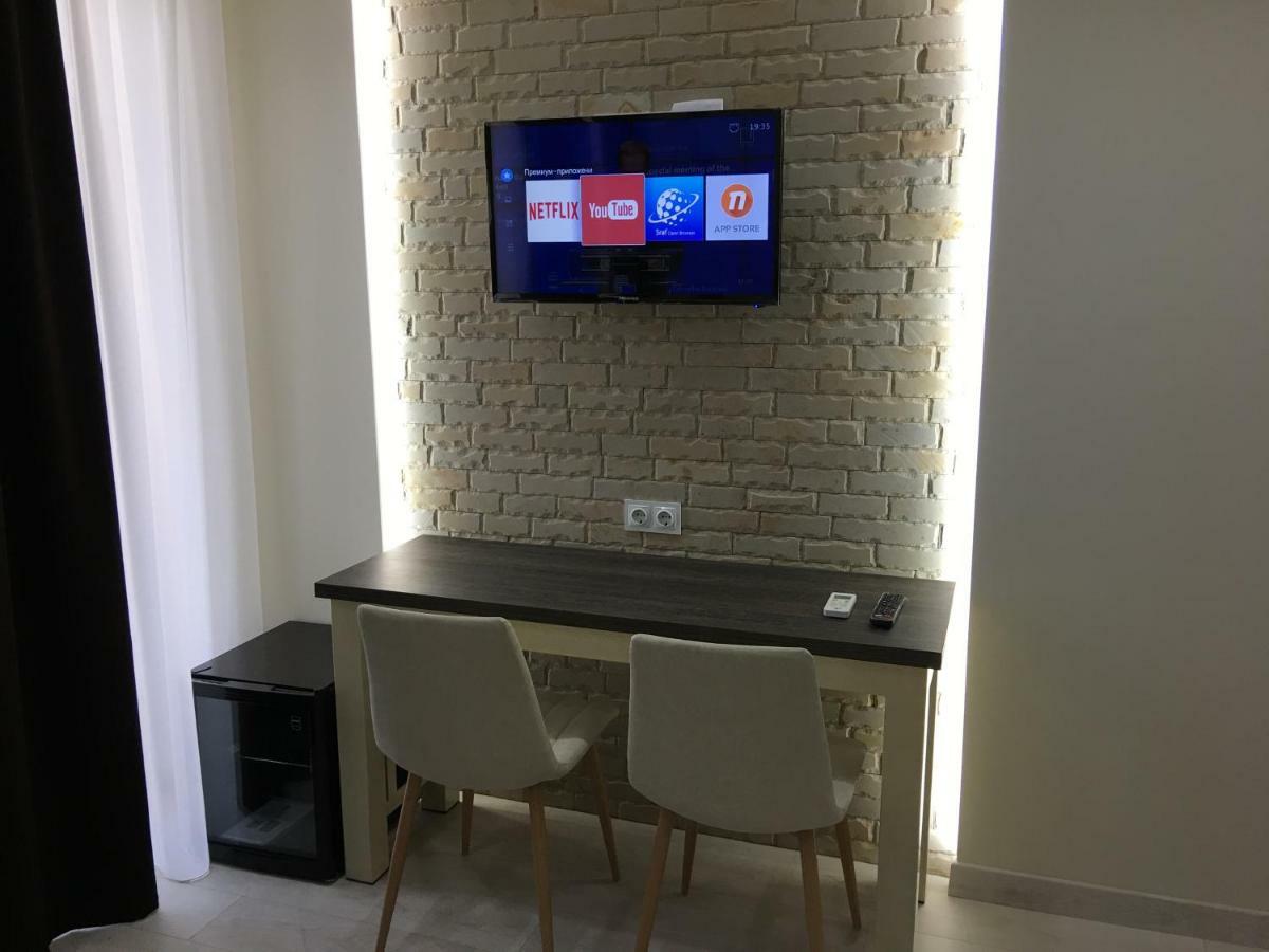 Moonlight Hotel Stăuceni Zewnętrze zdjęcie