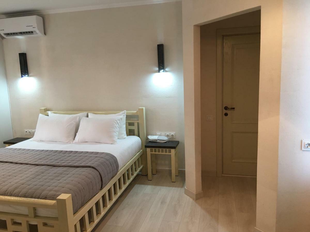 Moonlight Hotel Stăuceni Zewnętrze zdjęcie